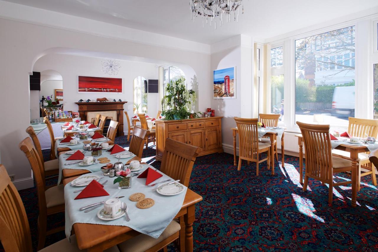 Minton Lodge Hotel - Seniors Only Борнмут Экстерьер фото